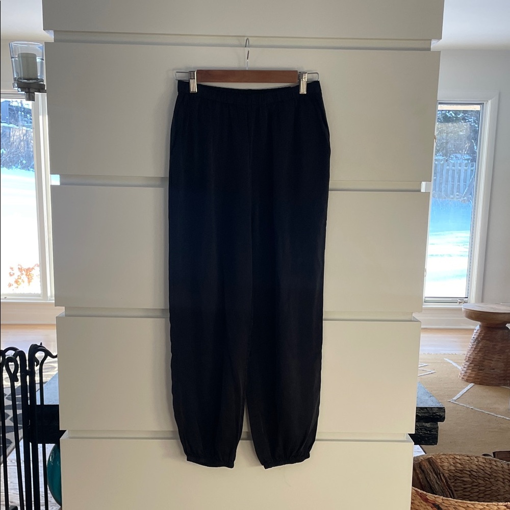 Lunya Washable Silk Joggers